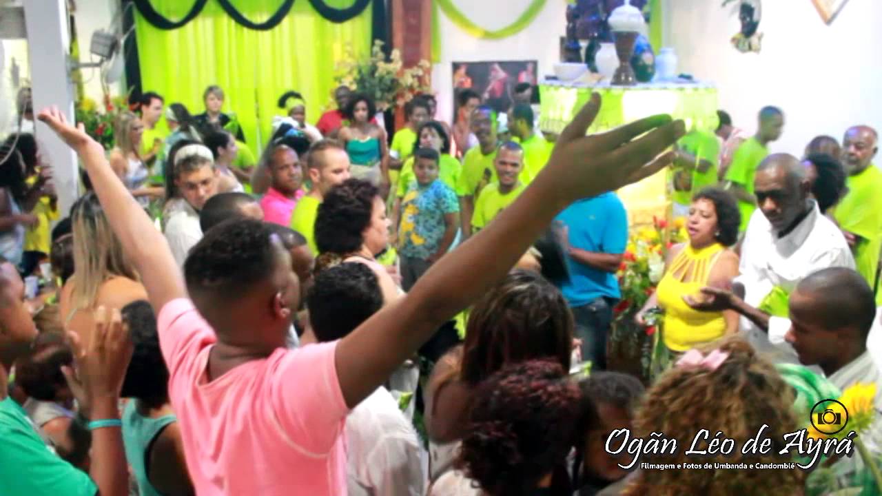 Festa de Tranca Rua de Embaré - Babalorisá Wando de Odé  ( Parte 03)