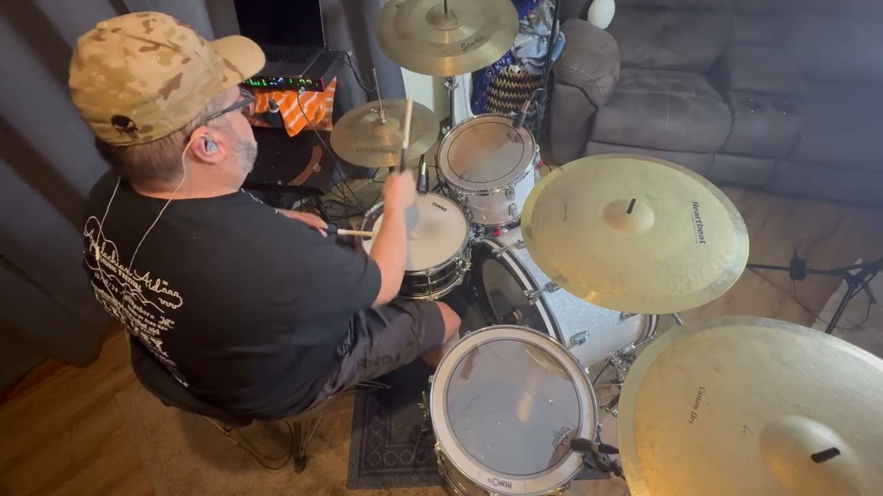 Brokenheartsville drum cover- played on Ludwig Classic Maple, Black Beauty snare, Heartbeat Cymbals