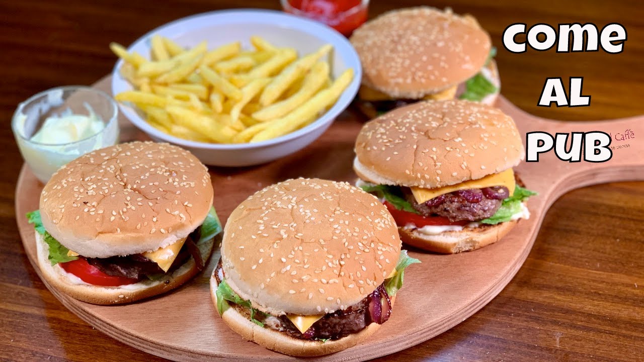 PANINI CON HAMBURGER E CIPOLLE CARAMELLATE come quelli del pub | Prima del Caffè