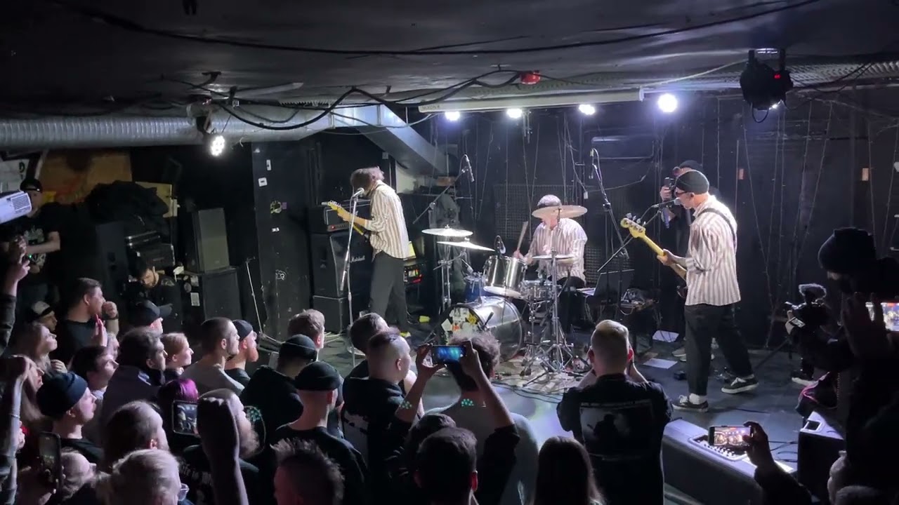 WLVS - The Last Gang In Town ( live in @punk fiction 25.02.2022)