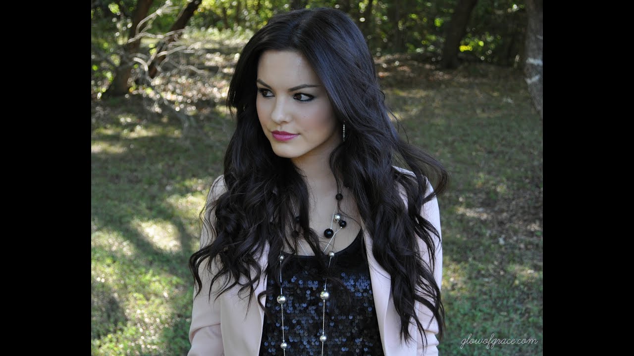 Pretty Little Liars: Hanna's Messy Curls for Back to School