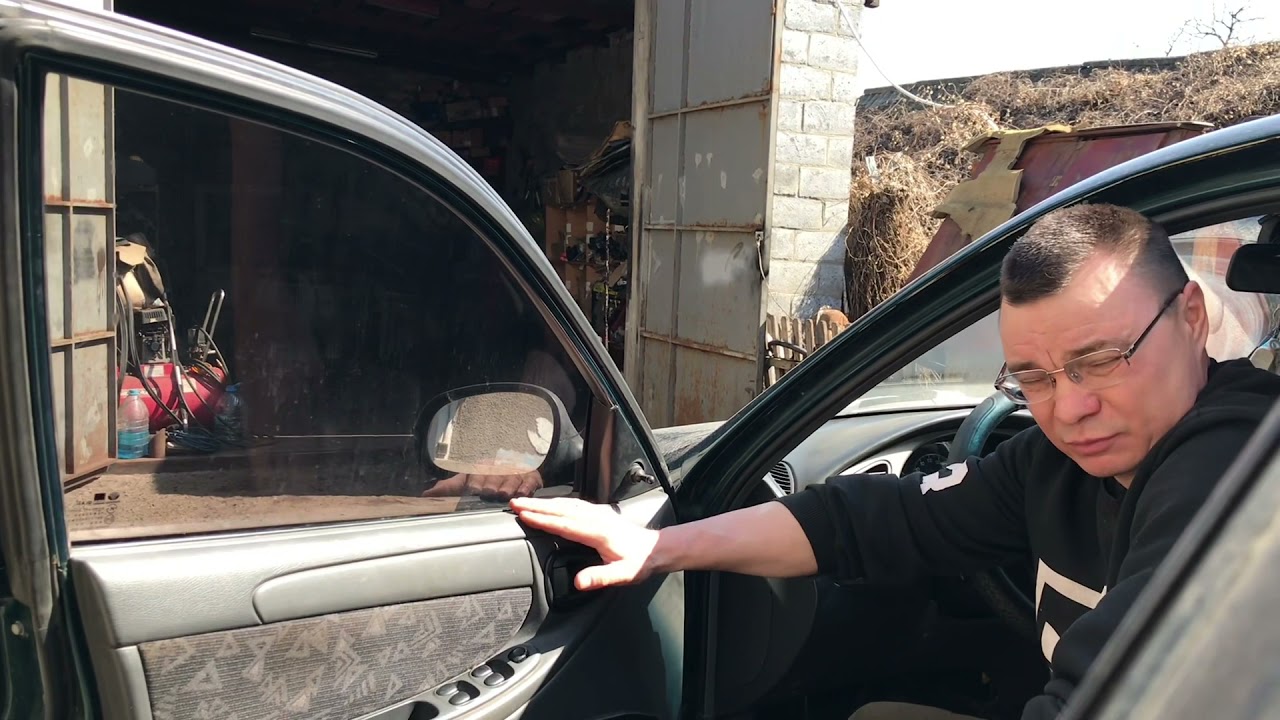 Электро стеклоподъемники могут работать быстро )