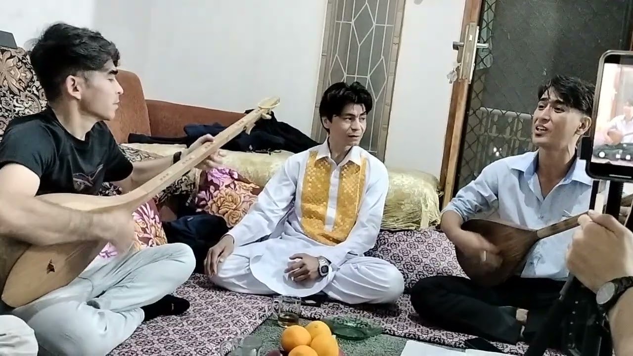یگ دم بوری هزاره گی شاد ازآقای یوسفی وغلامی 