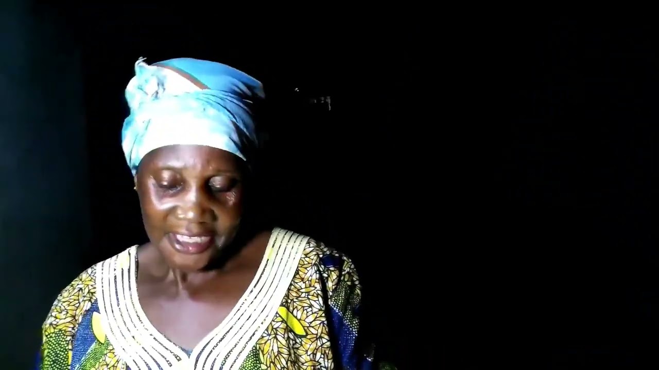 les merveilles du Gabon  Transformation de l' amande en chocolat INDIGIENE