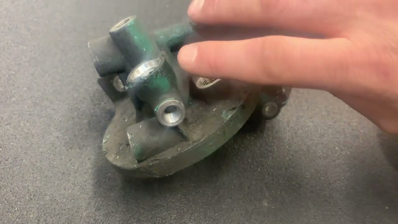 D12,d13,d13 fuel filter housing