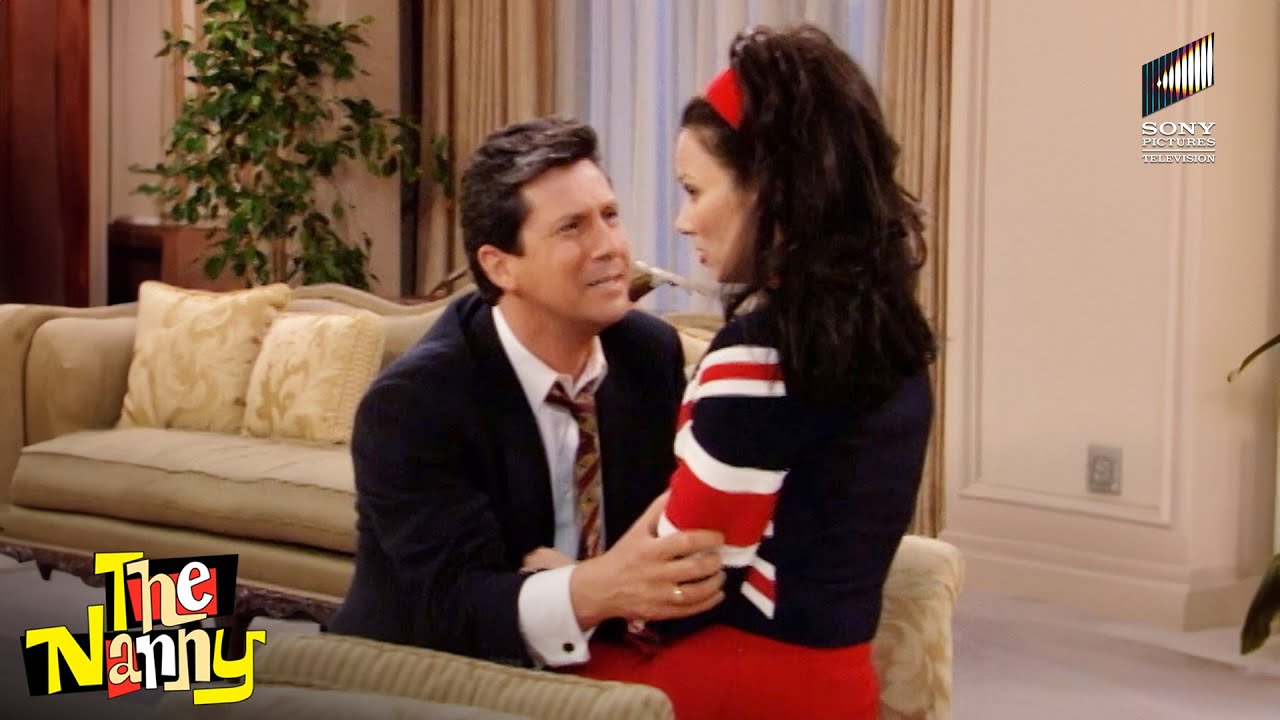 Fran Stands in an Auction & Maxwell Craves Fran | The Nanny
