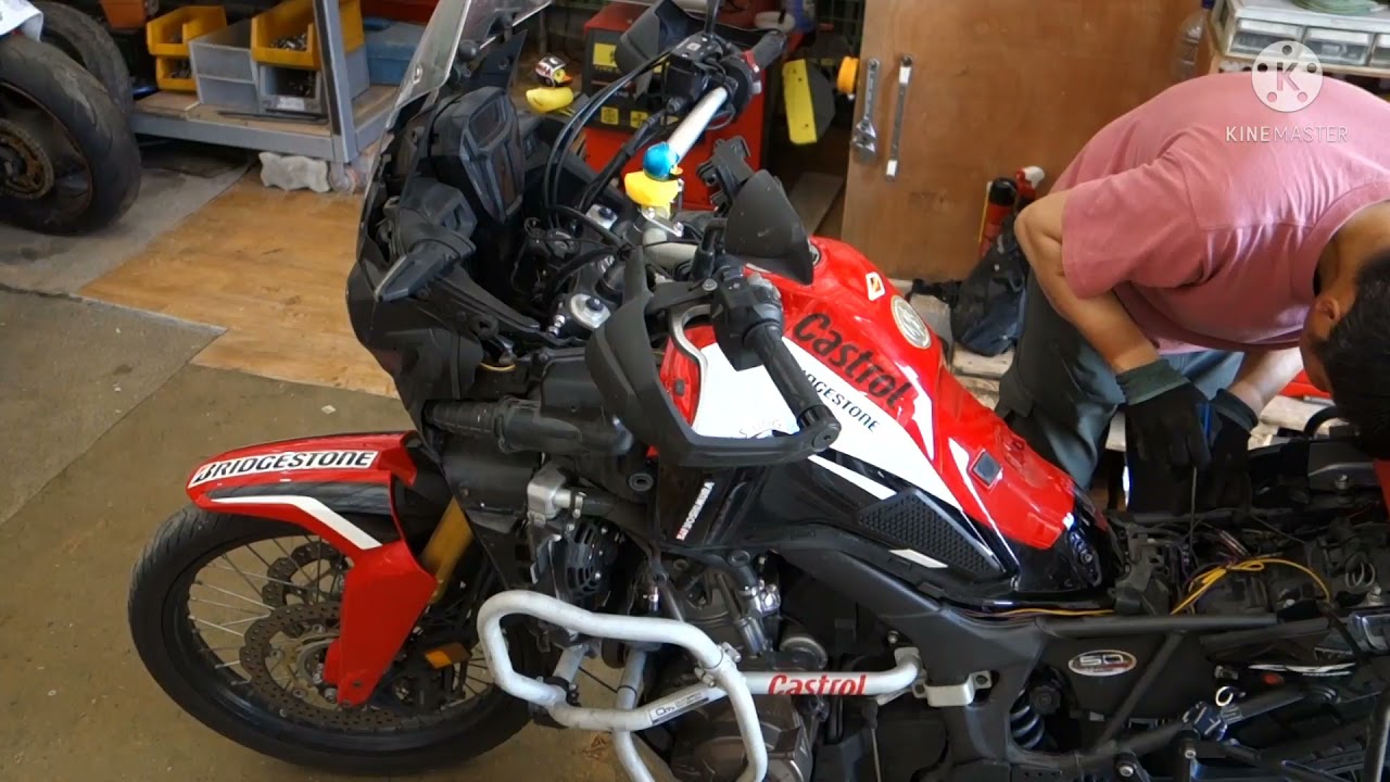 Honda Africa Twin Spark Plug, Air filter Change