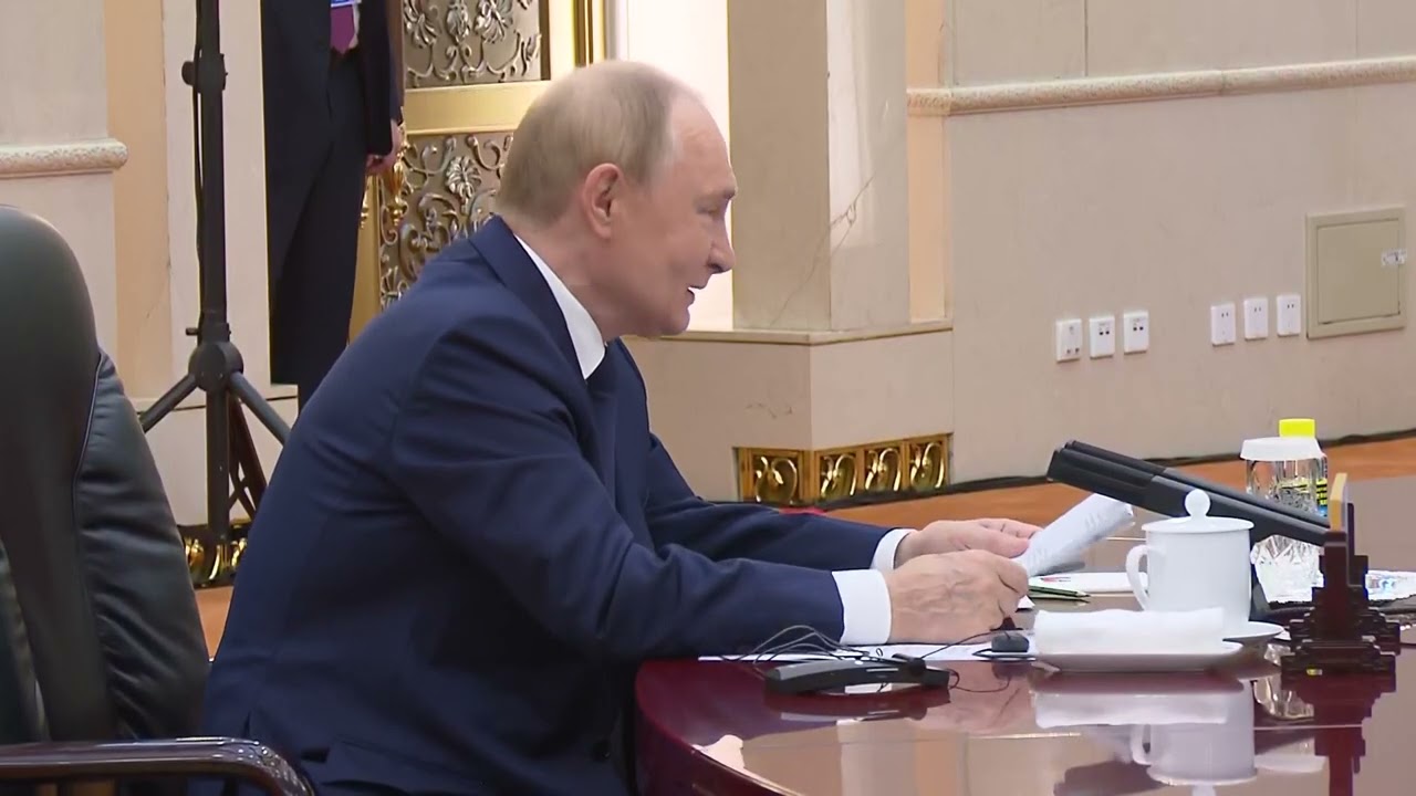 Meeting with Chinese President Xi Jinping and Mongolian President Ukhnaagiin Khurelsukh