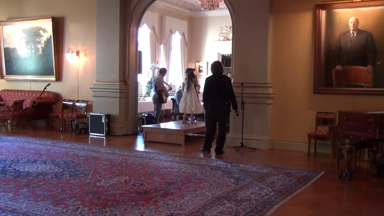 Angelina Jordan have concert for Prime Minister (Erna Solberg) and members of the Cabinet