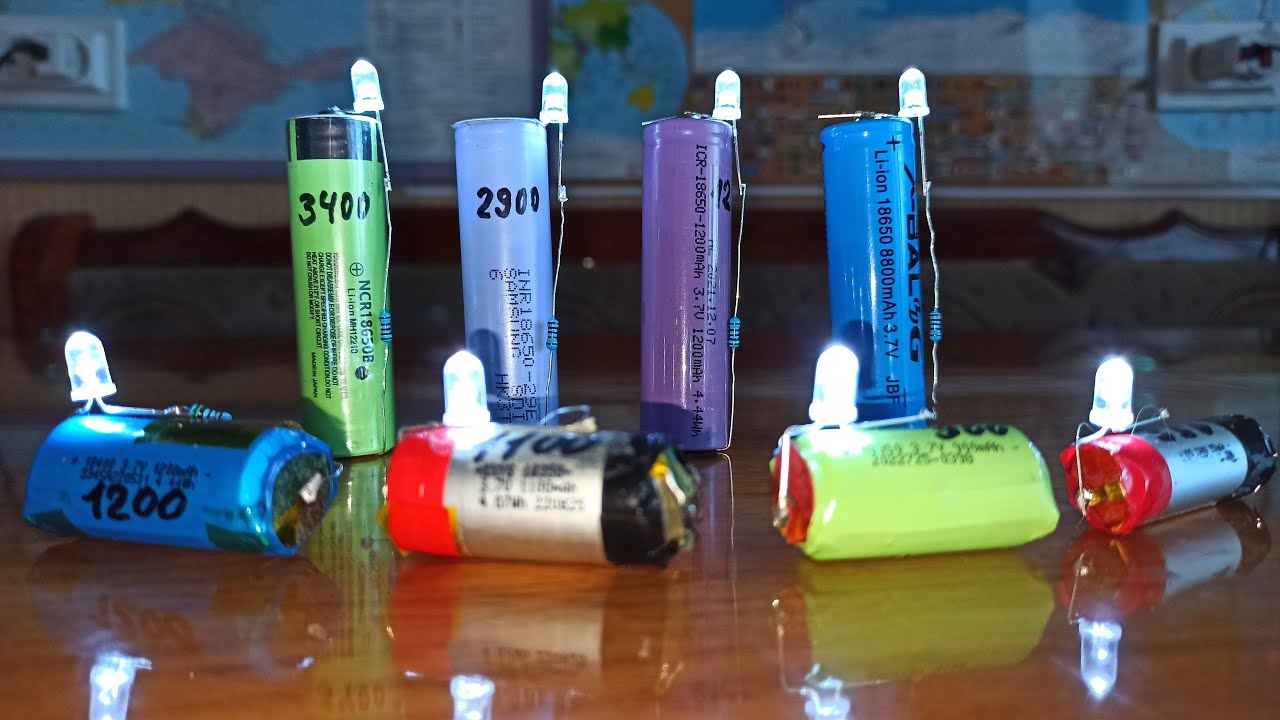 Скільки часу світить 