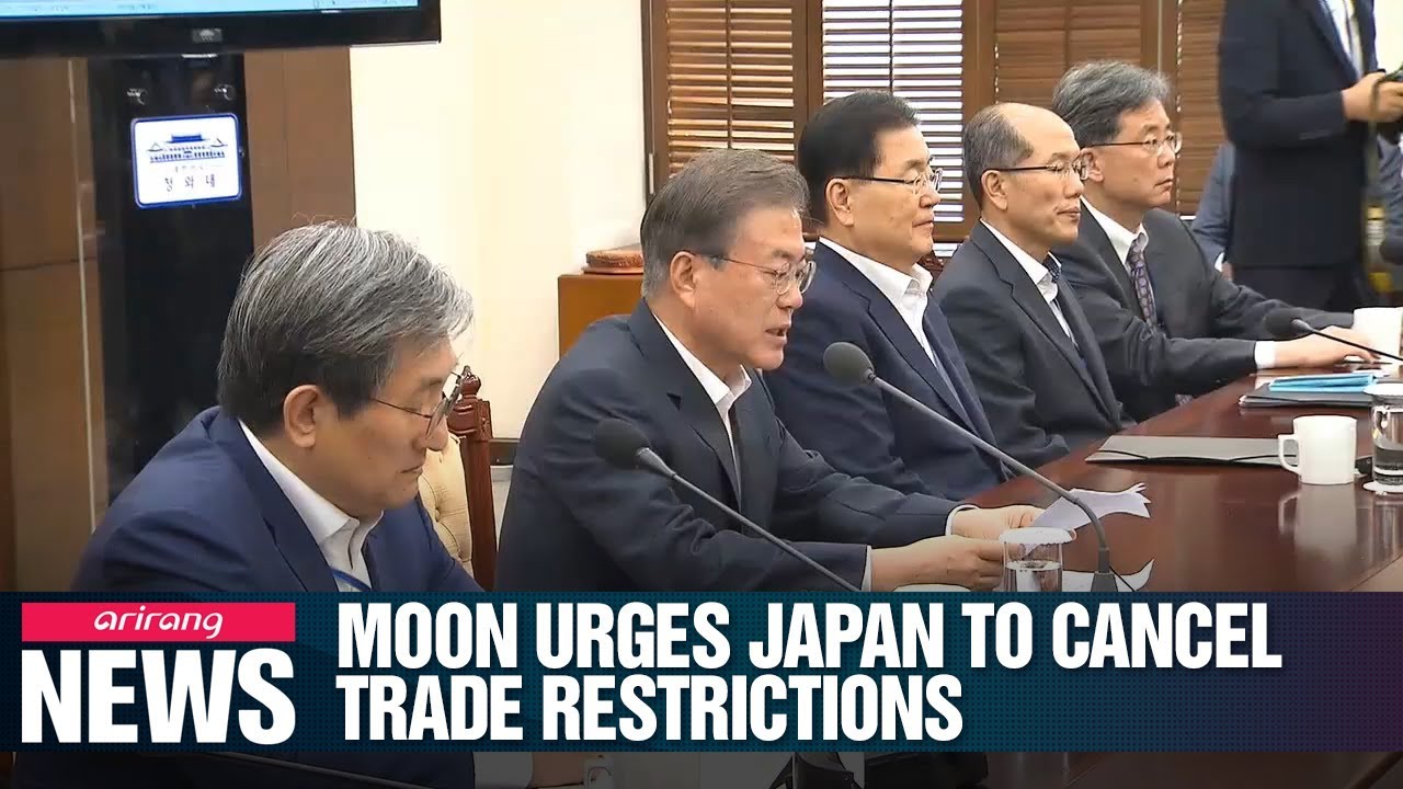 Pres. Moon says he will not sit back and watch S. Korean firms suffer from Japan's export curbs