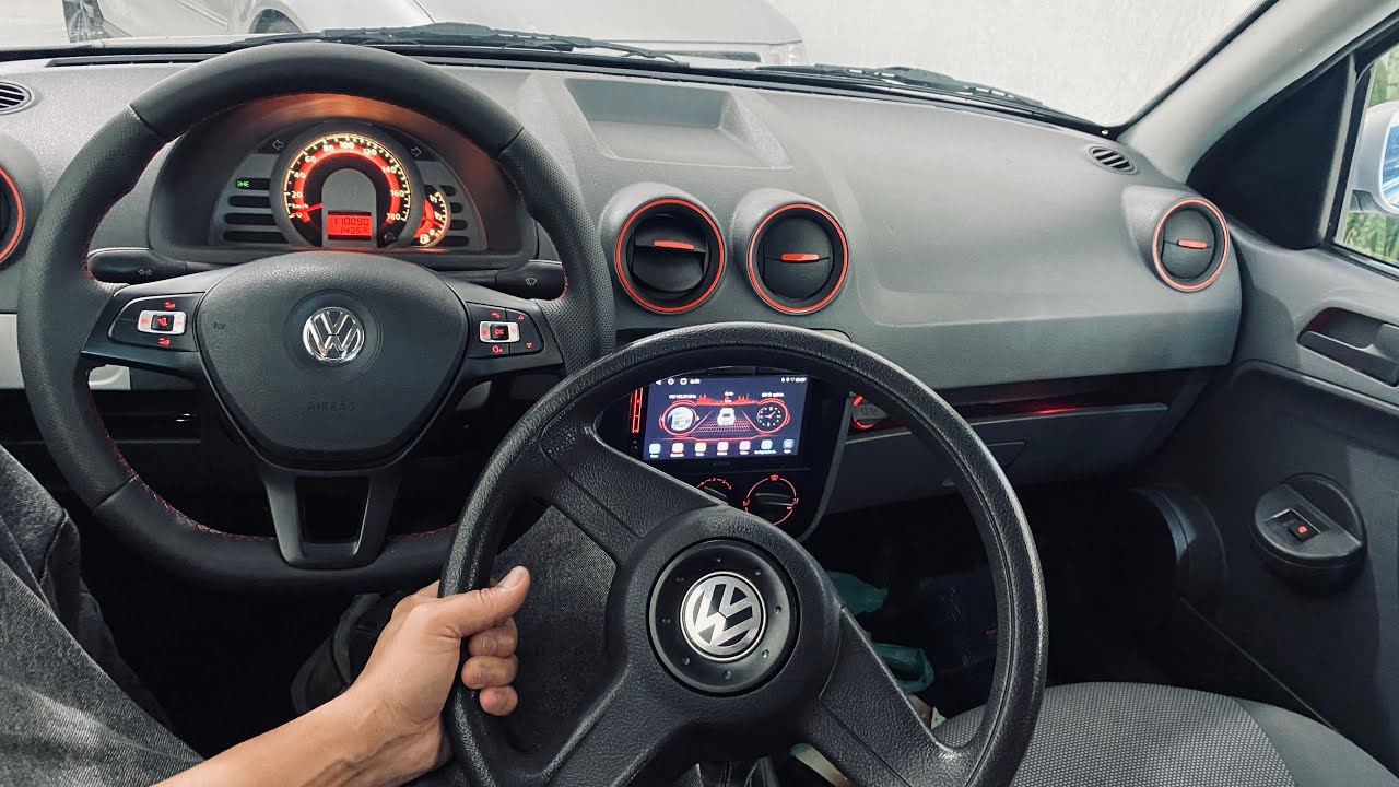 Vw Gol G4 com volante multifuncional instalado no sistema original @mssoundosasco 