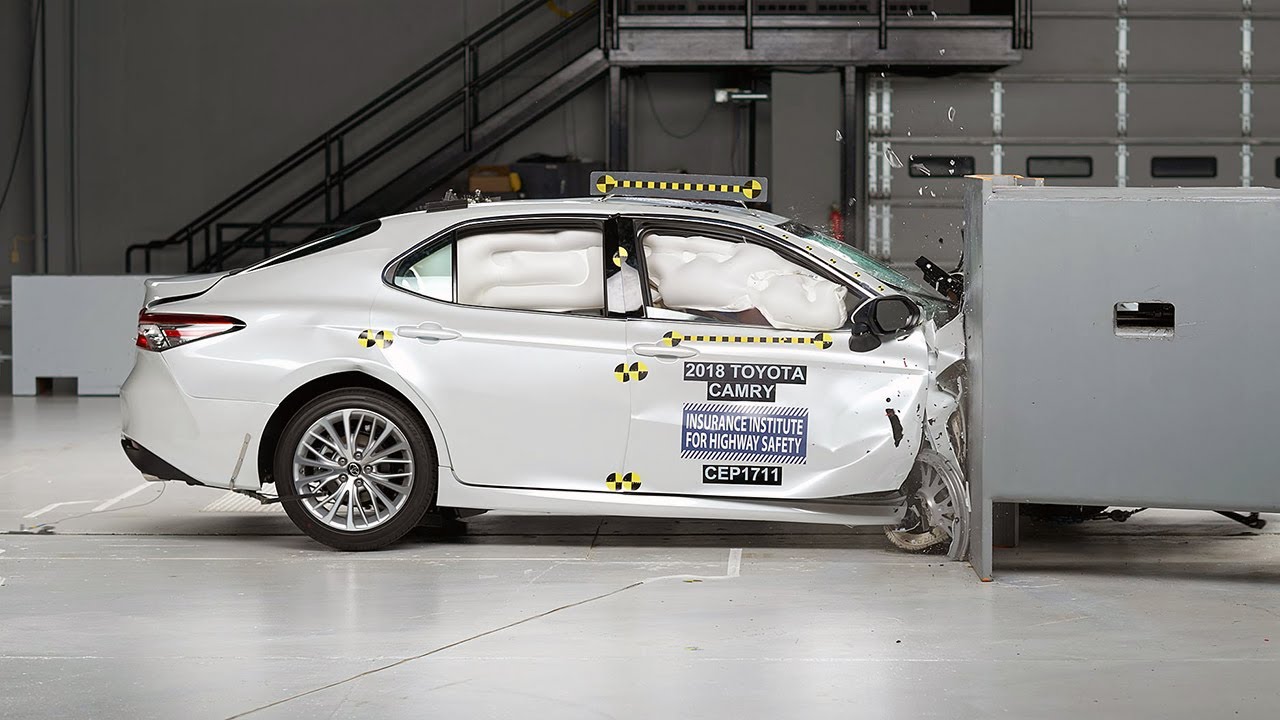 2018 Toyota Camry passenger-side small overlap IIHS crash test