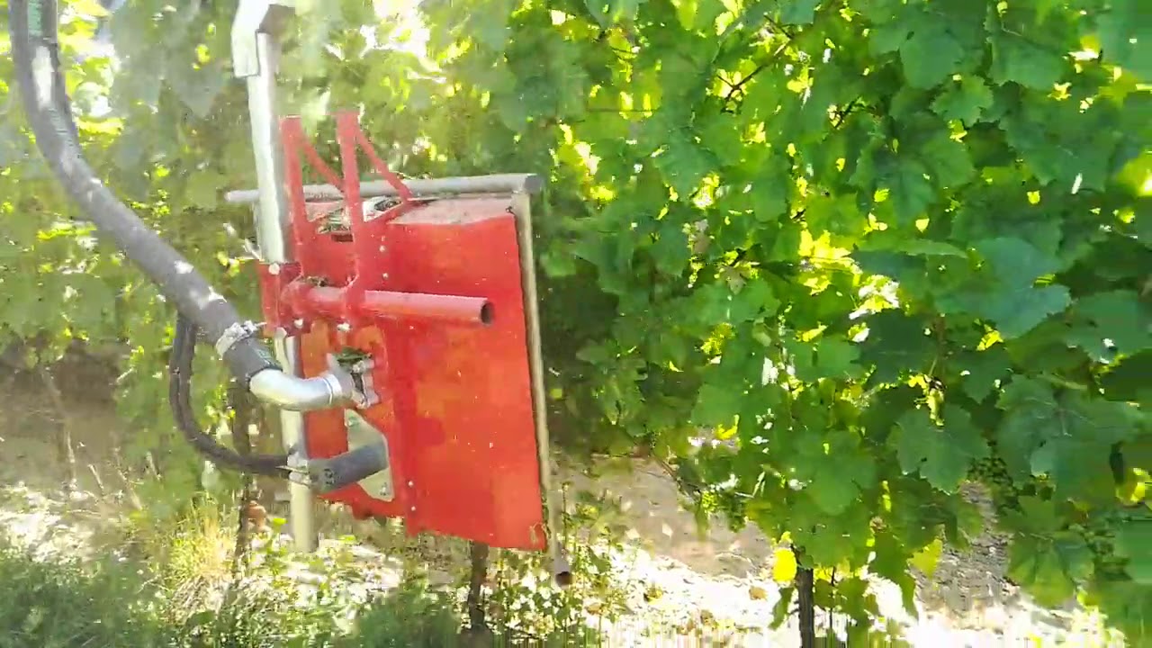 Pulzn&iacute; defoli&aacute;tor ERO VITIPULSE.