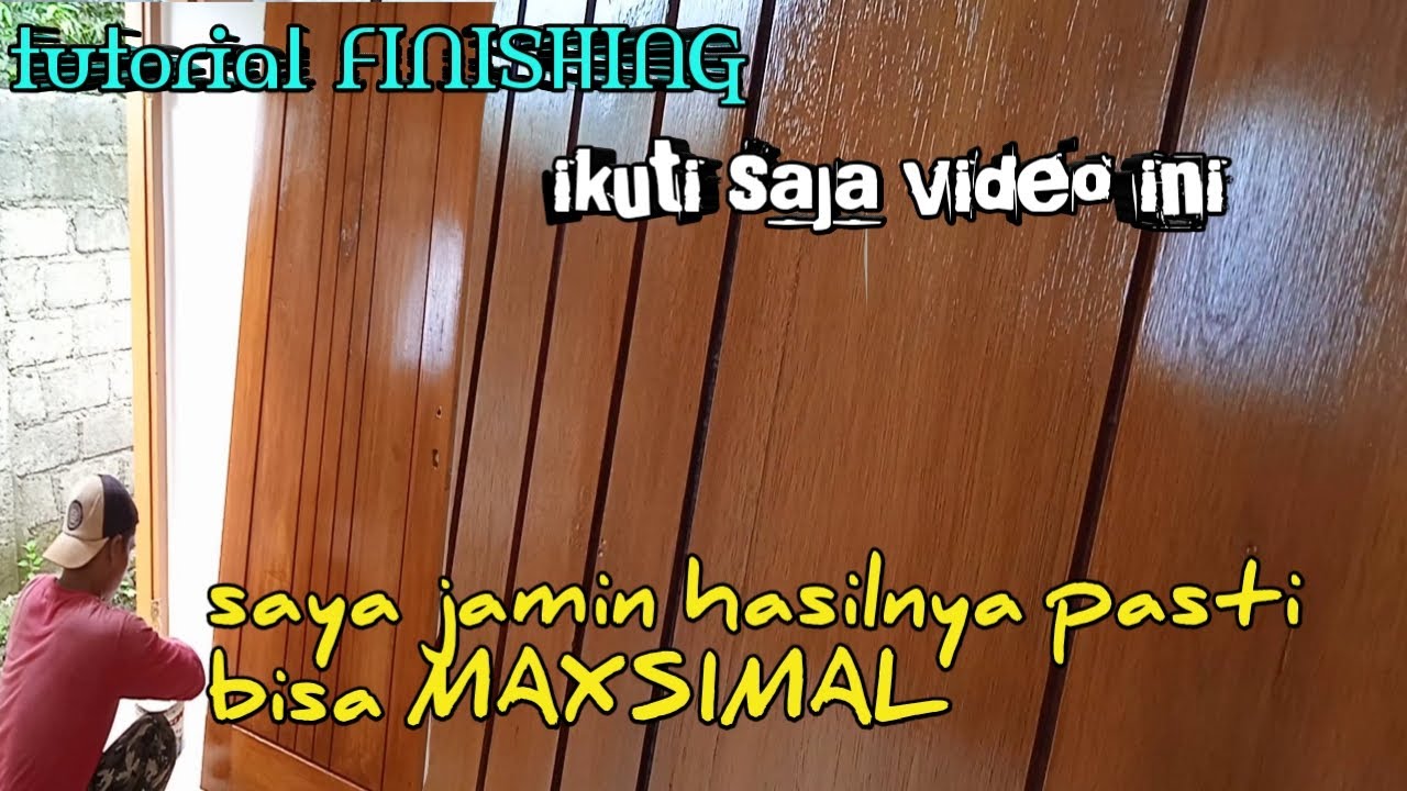 Cara plitur pintu kayu dengan bahan mowilex memakai kuas