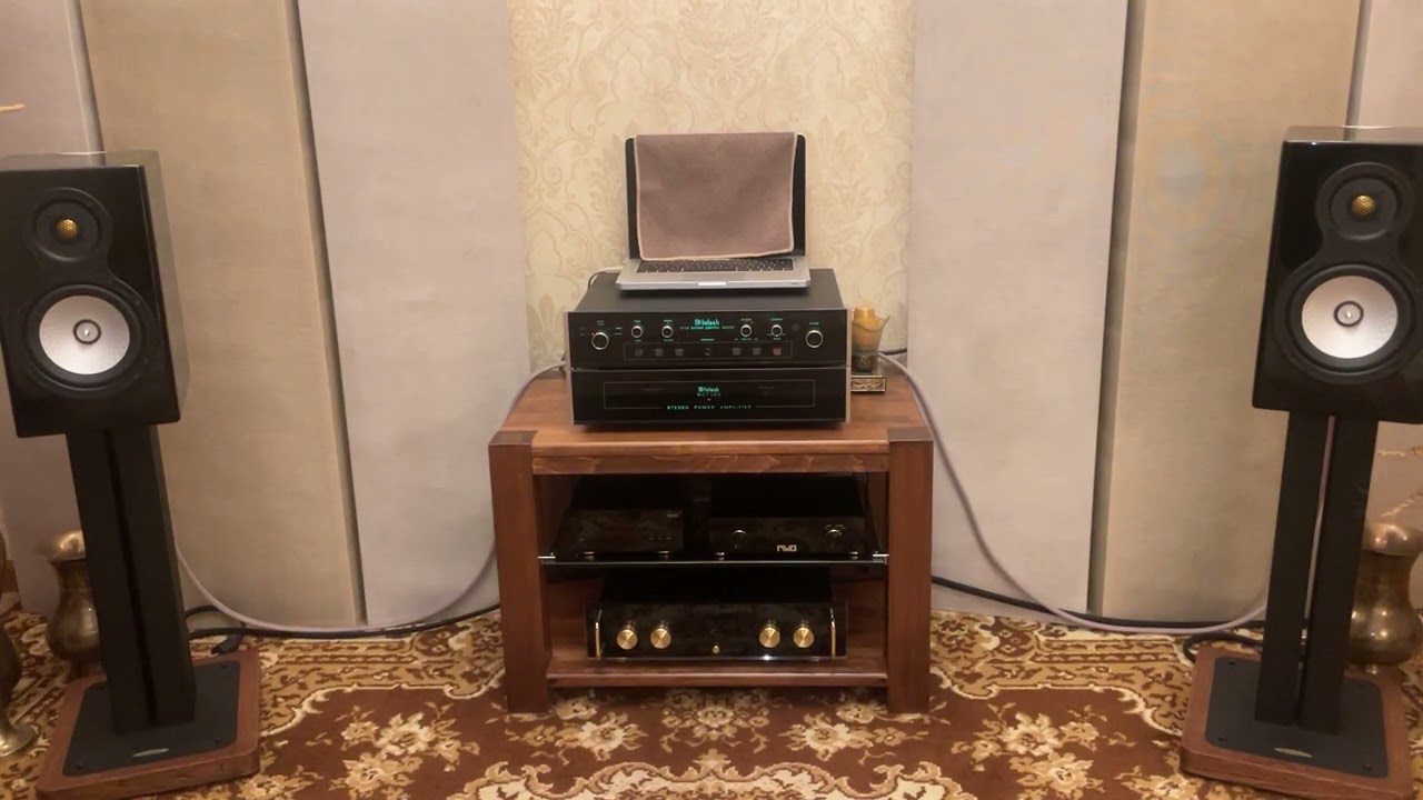 Monitor Audio Gold GS10  McIntosh C712  MC7100
