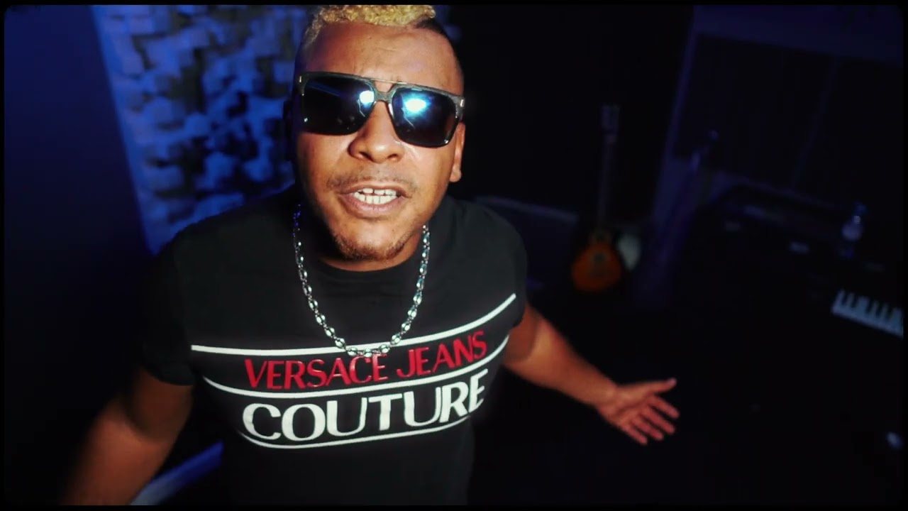 Croks - Privil&egrave;ge 6 ( Hola Chica )