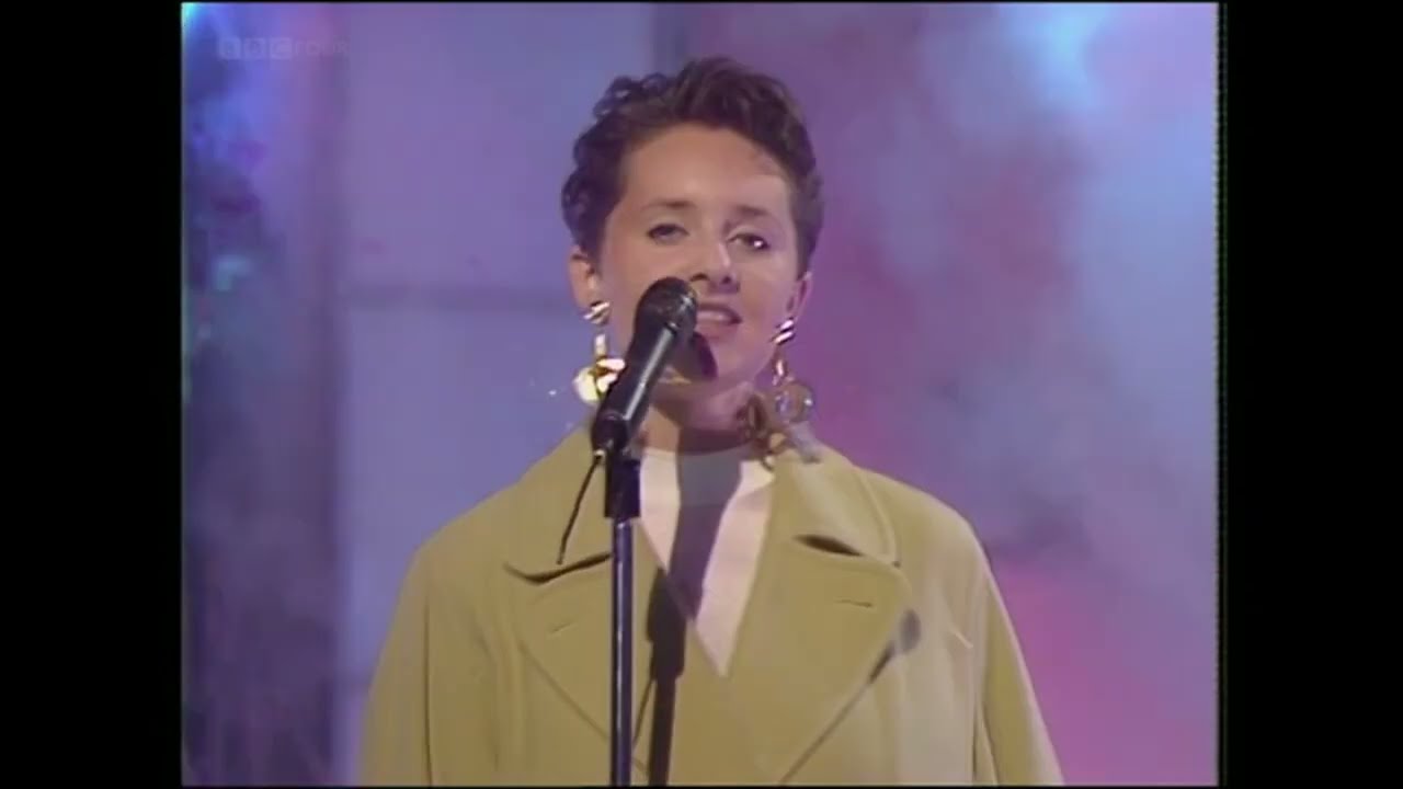 Lindy Layton feat Janet Kay - Silly Games - TOTP - 23 08 1990