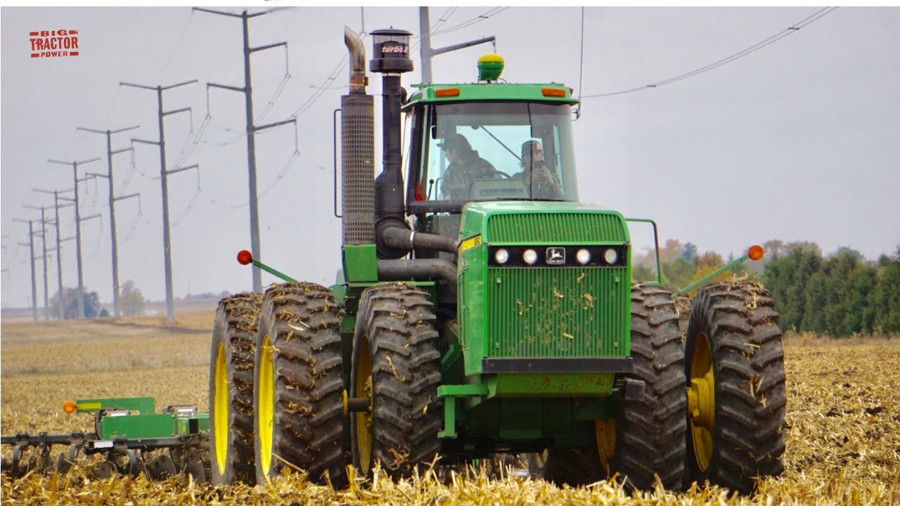 JOHN DEERE 8960 Tractor Working on Fall Tillage