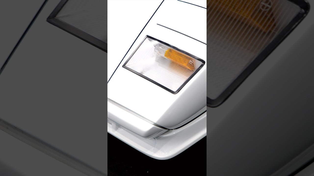 Lambos in different colors is always a sight to behold #lambo #lamborghini #classiclambo