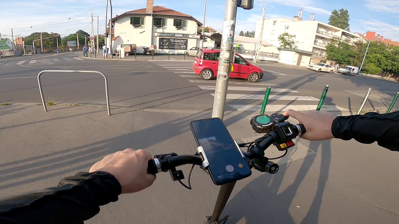 Kaabo Mantis Pro ride in Budapest.