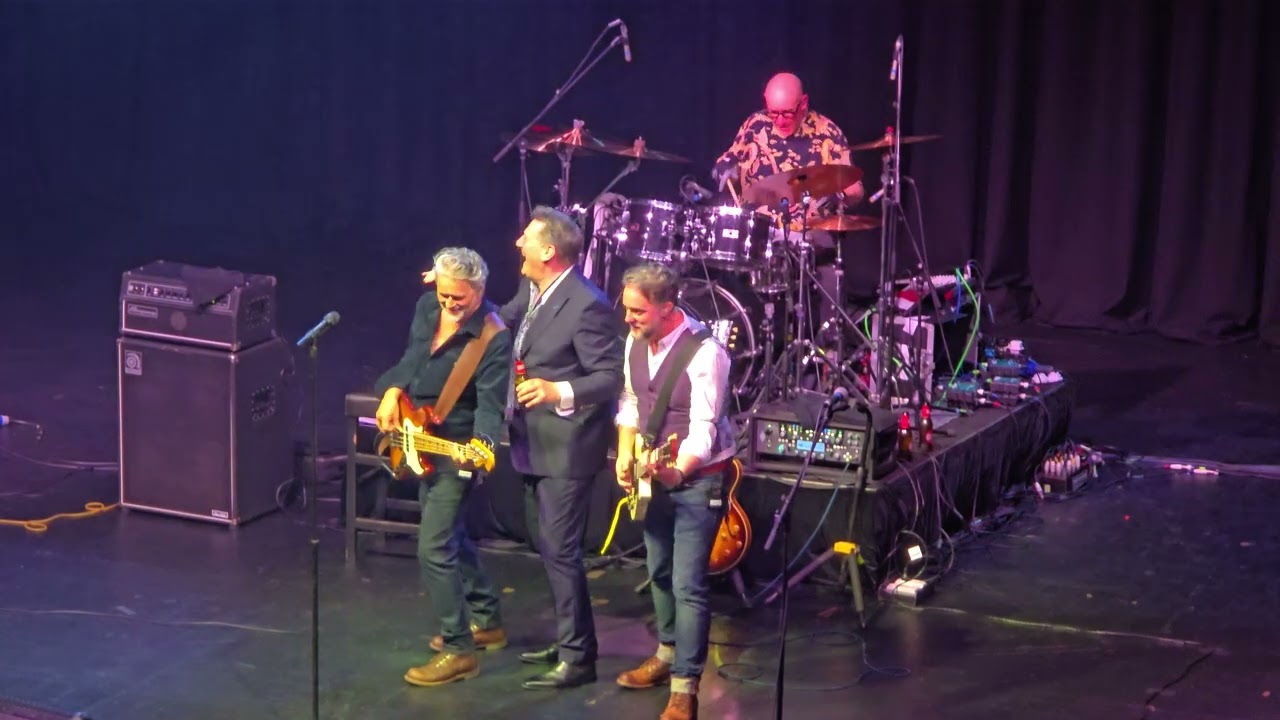 Tony Hadley (ex Spandau Ballet) - Gold