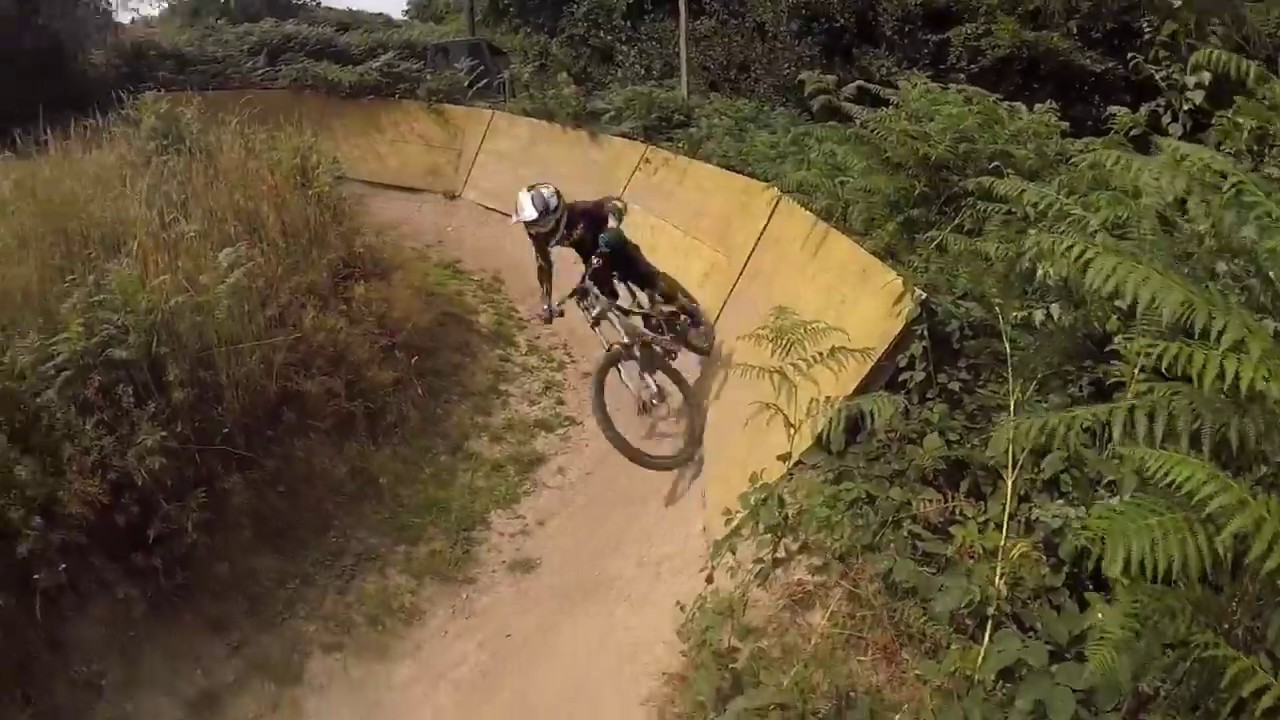 Tricks ,Big Jumps & 10 man trains At FJMTB