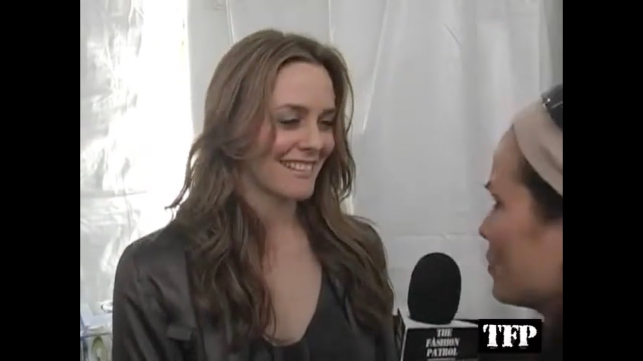 Alicia Silverstone - The Kind Diet - The Fashion Patrol (2011)