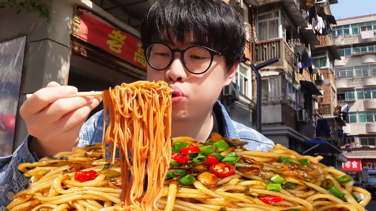 正宗的南昌拌粉，加辣加炸蛋，3.5一份小料多多，驚呆了！ 【島民大白】