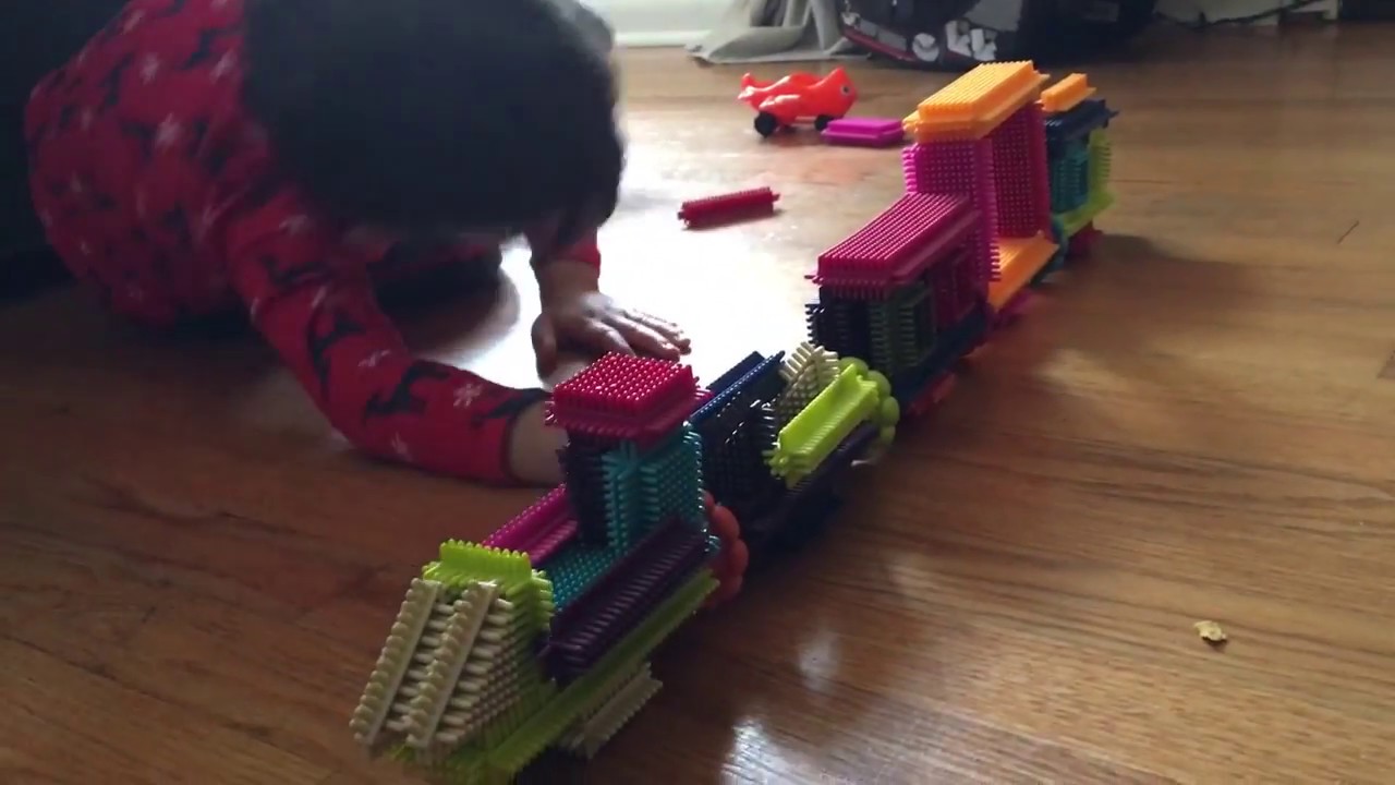 B. toys Bristle Block Stackadoos with Caboose
