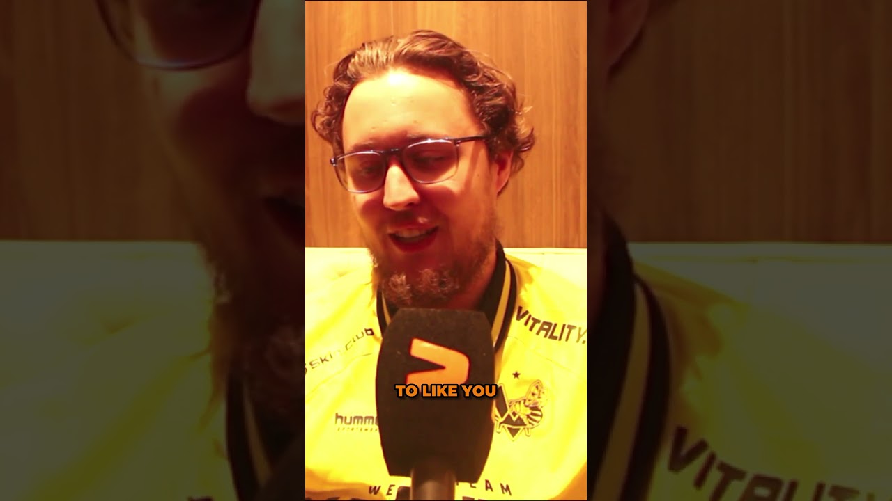 ZywOo Comments on Facing s1mple in the #final 😂 | PLEY.GG