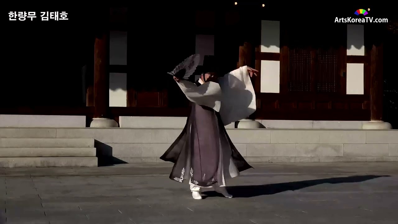한량무 김태호