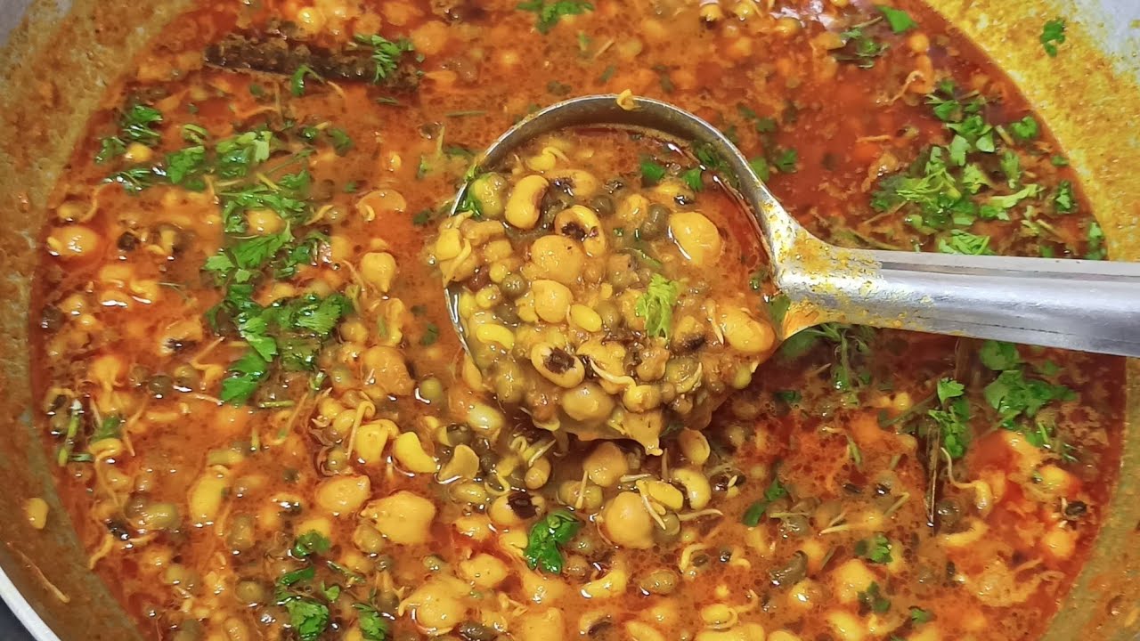 mix sprouts curry//अंकुरित अनाज की सब्जी//रस्सा भाजी