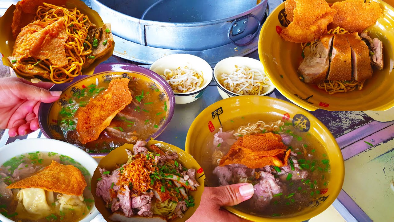 Breakfast @ KampongSom Province - MiKeav With Duck Meat, Pork, And Beef - Kampong Som Street Food