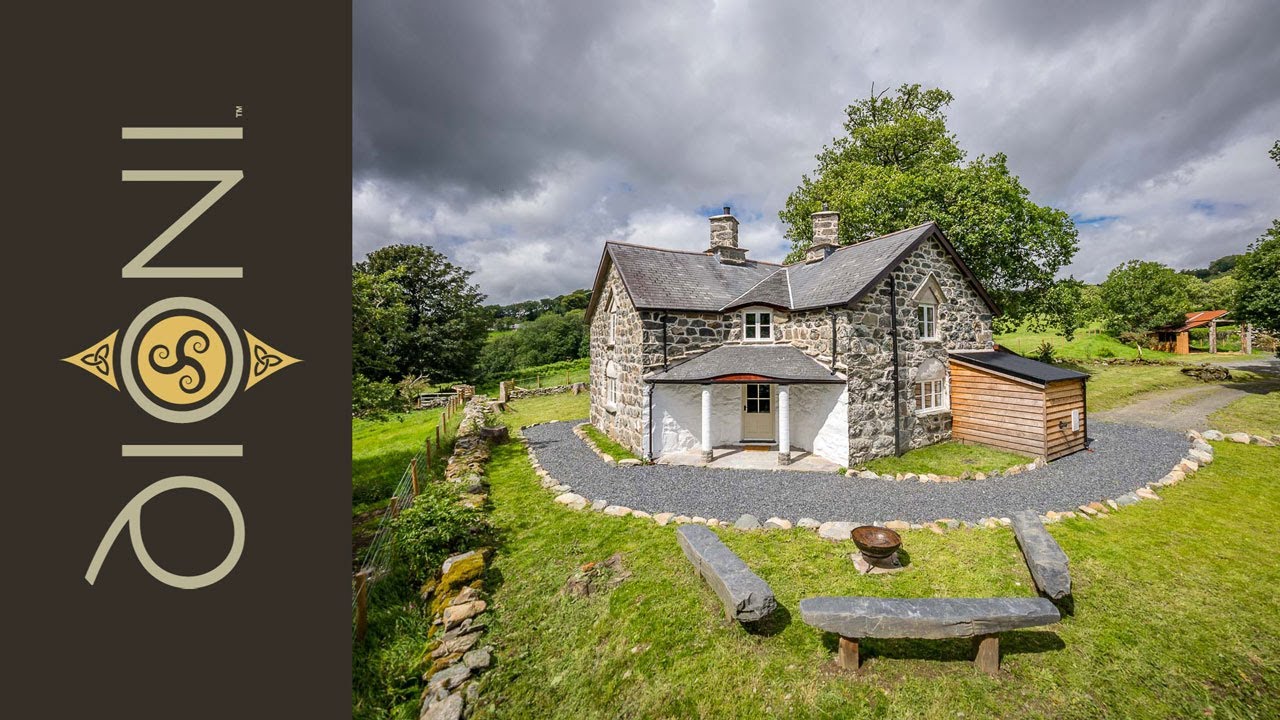 Enchanting Character Cottage in the Heart of South Eryri | Boethuog