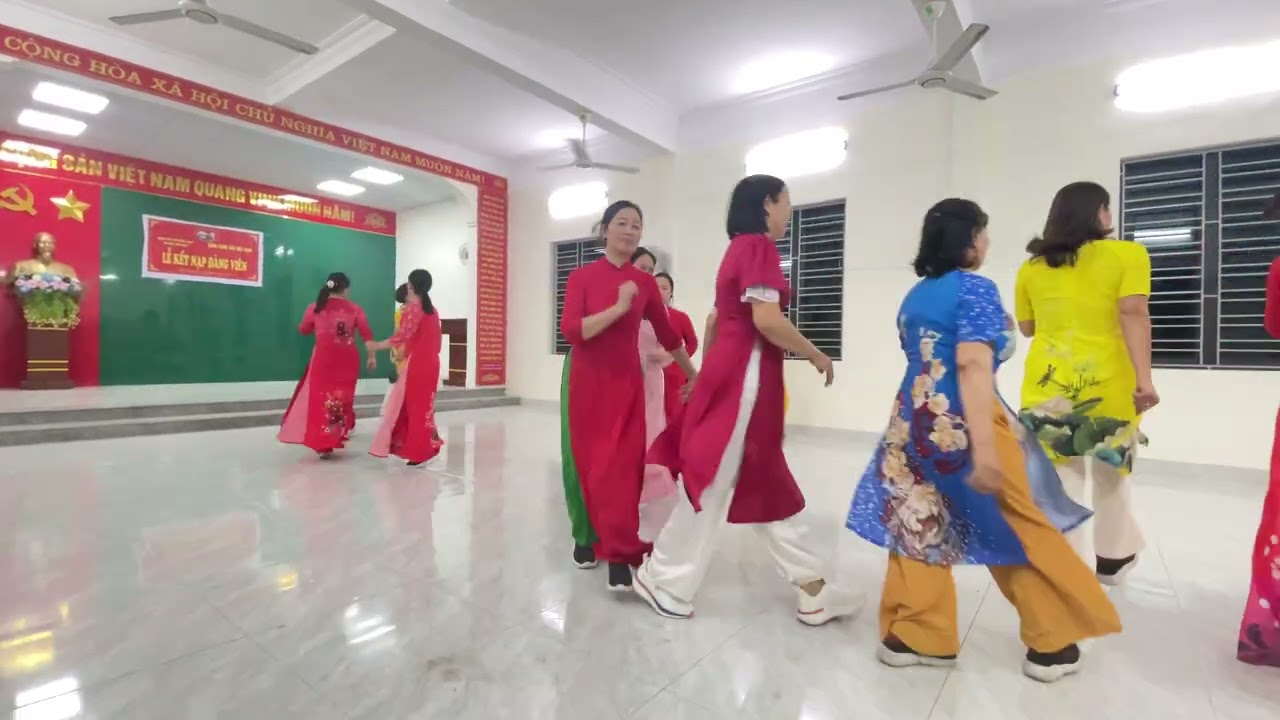 Nhảy phố xuân thôn Tam Kiệt