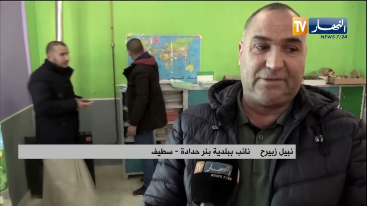 سطيف : عمال الصيانة يقومون بترميمات وإصلاحات للأقسام والمدافئ ببئر حدادة