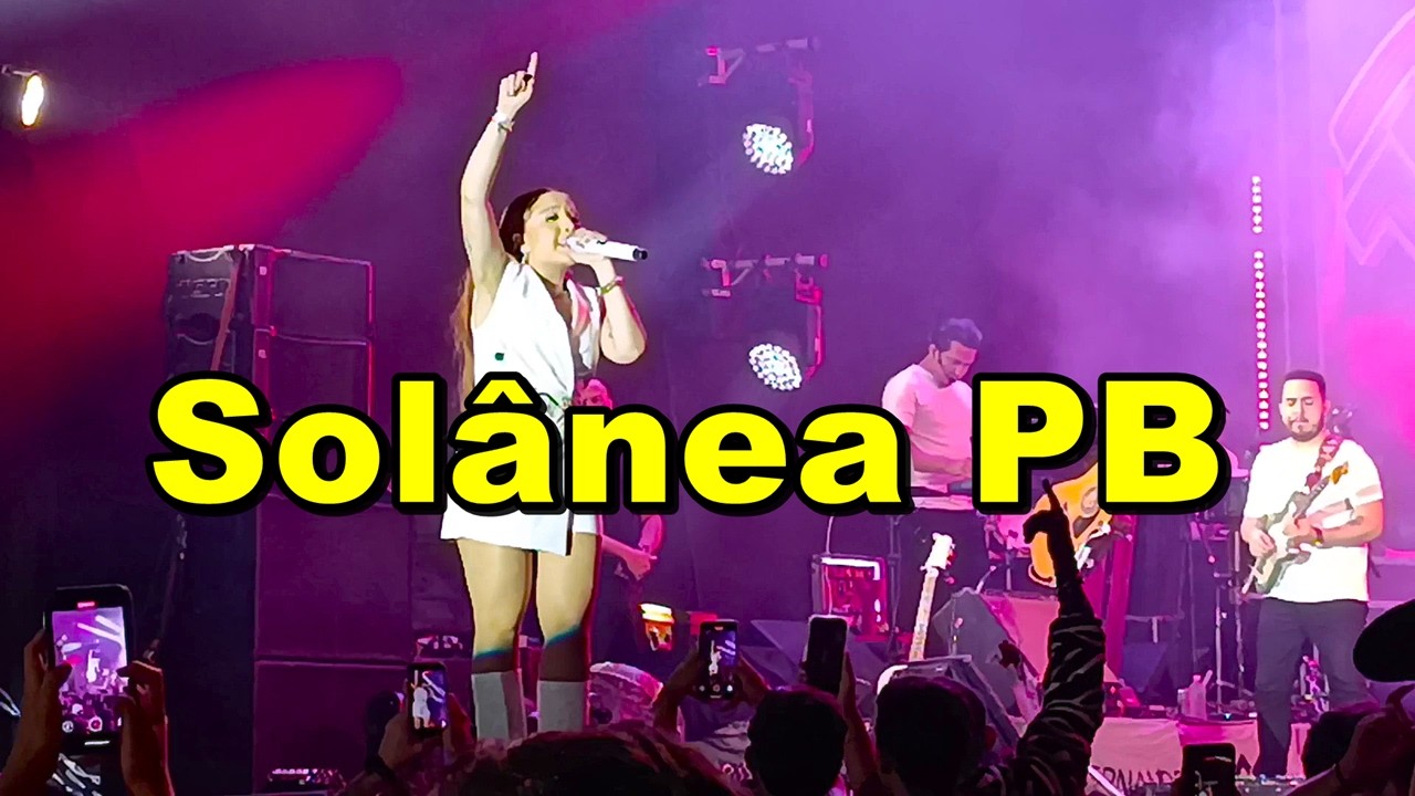 Mari Fernandez na Festa de 72 anos de Solânea PB 