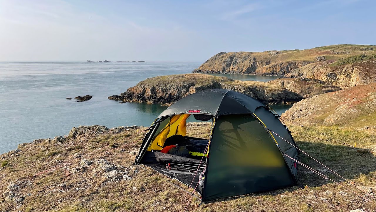 Wild camp at Ynys Y Fydlyn with dog in the Allak 2