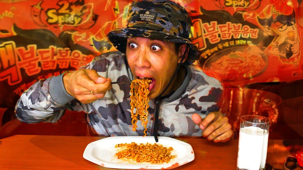 CAPE COLOURED TRYING KOREAN 2X SPICY NOODLES (FUNNIEST EVER)