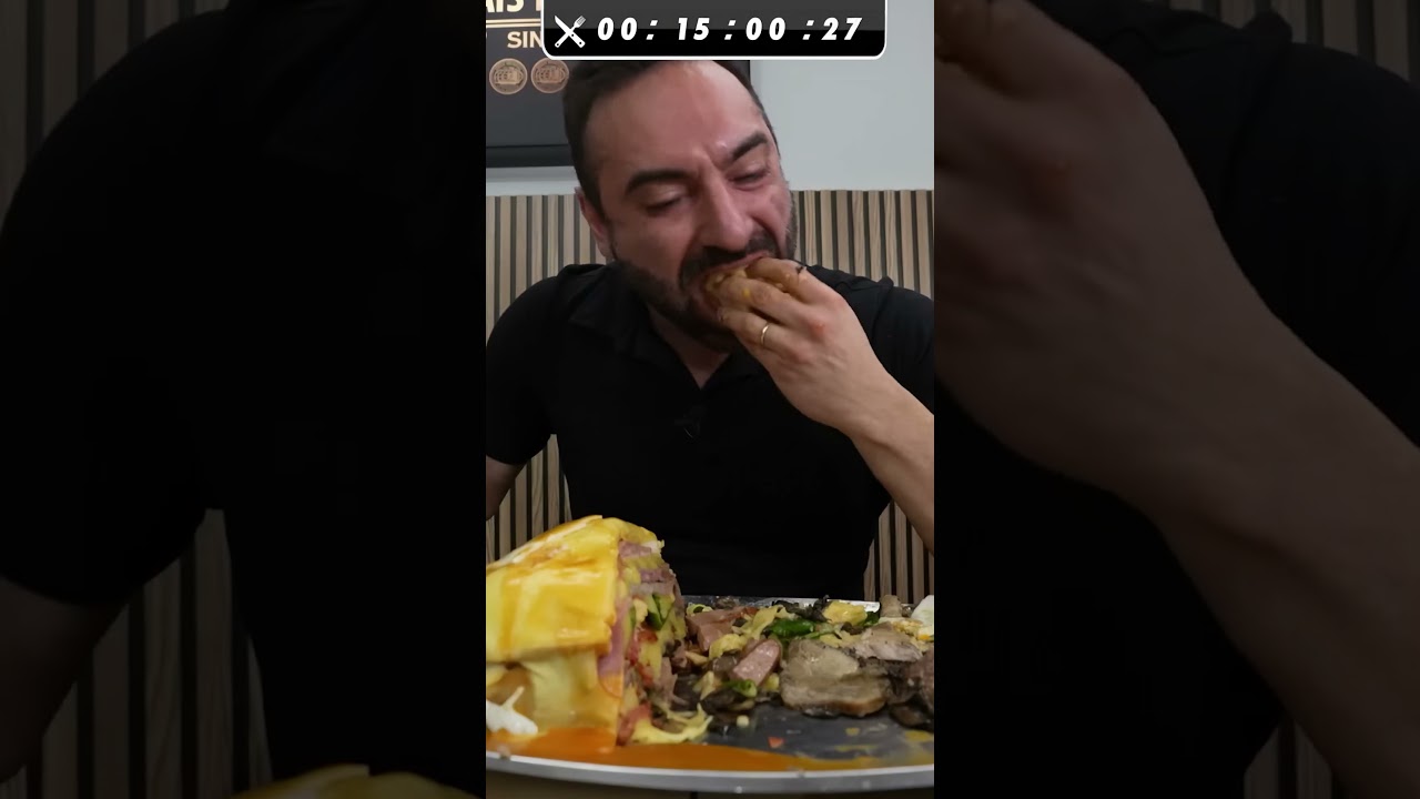 ME PEGOU DE SURPRESA! 😱 Francesinha GIGANTE em Portugal! #shorts