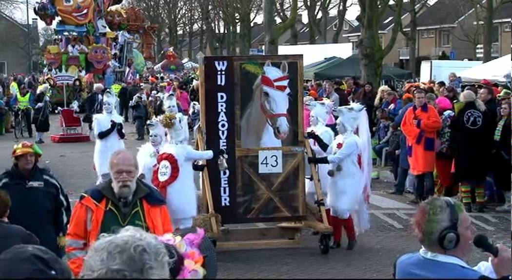 Optocht Prinsenbeek deel 2