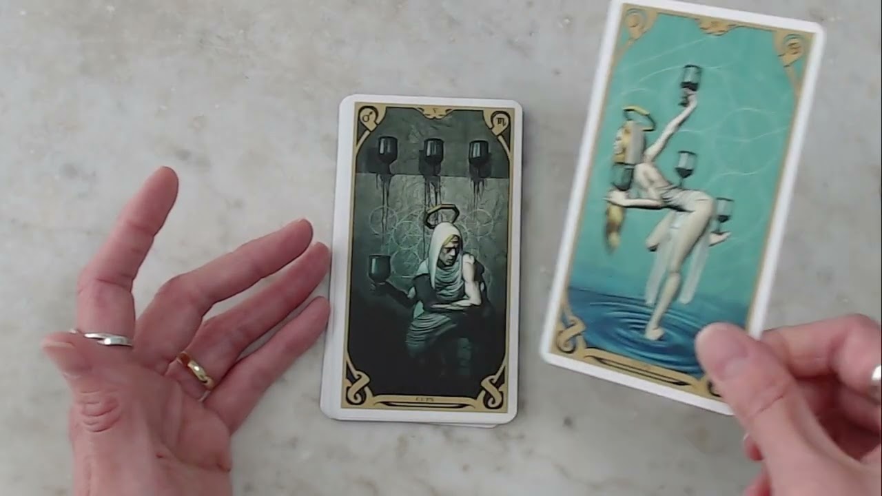 Night Sun Tarot Deck Review