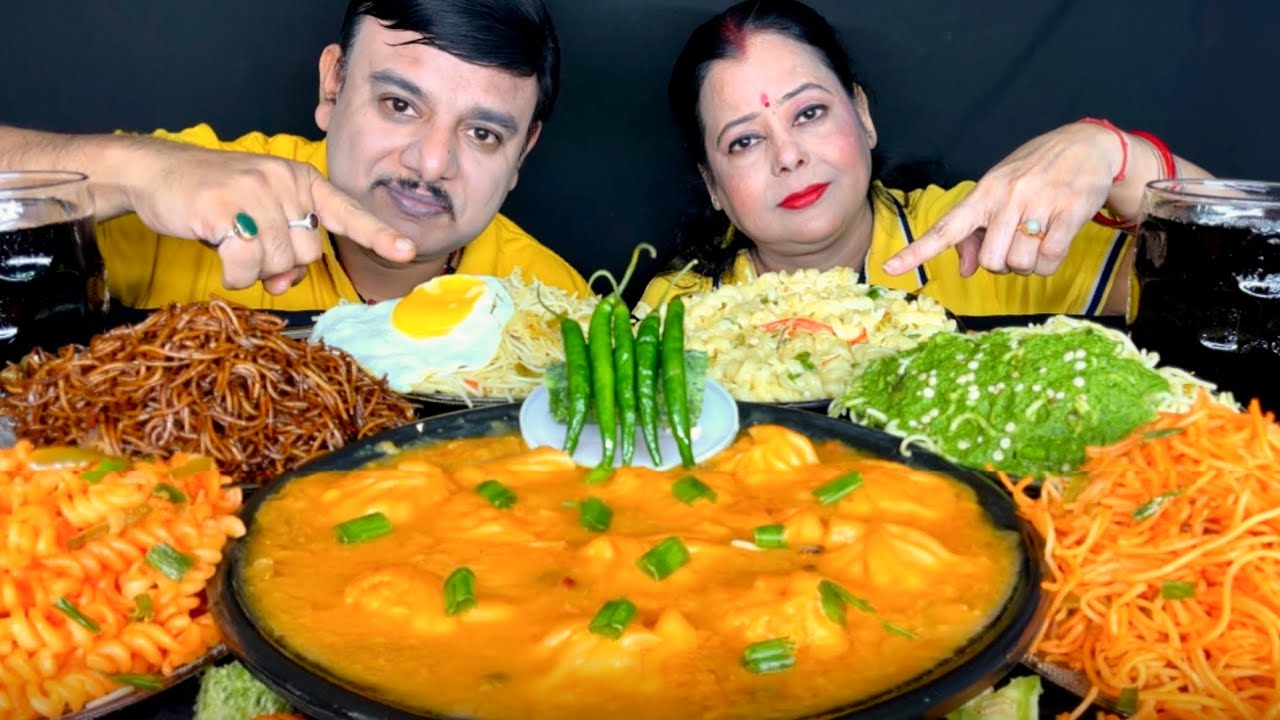 SPICY🔥SCHEZWAN NOODLES PASTA/MACARONI JHOL MOMOS CHILLI NOODLES BLACKBEAN NOODLES EGG CHALLENGE#food