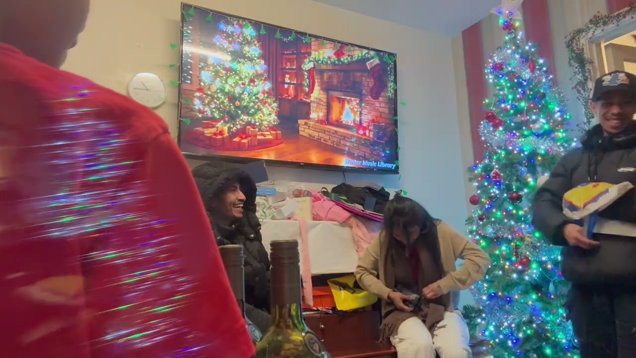 UNBOXING CHRISTMAS PRESIDENT WITH FAMILY. 2025to2026