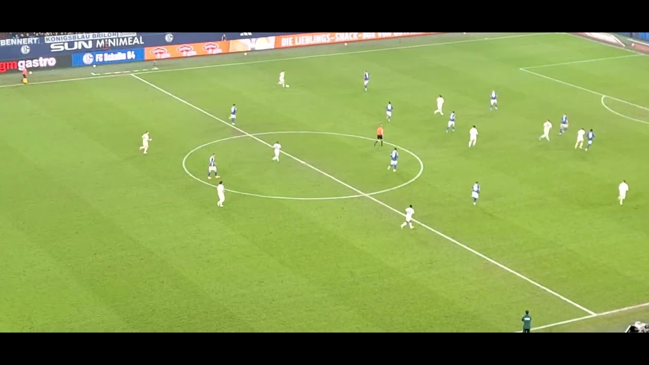 ERST DAS 3:1 19 KENAN KARAMAN, 3:2 GÄSTE, 4:2 21 DEJAN LJUBICIC UND DAS 5:2 19 KENAN KARAMAN GGEEILL