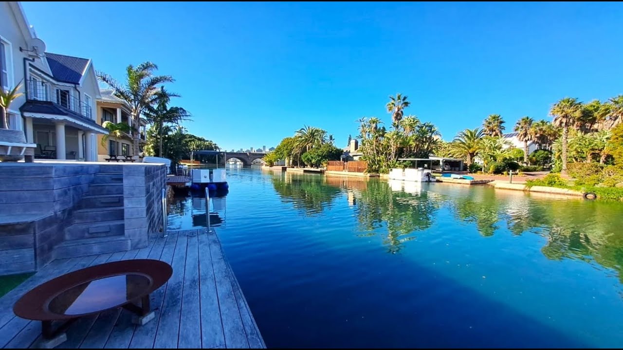 House For Sale in Marina Martinique, Jeffreys Bay