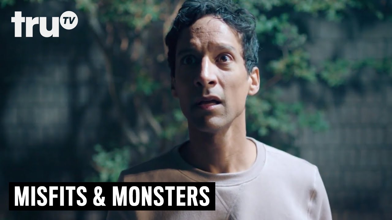 Bobcat Goldthwait's Misfits and Monsters - An End to Siegfried and Roy | truTV