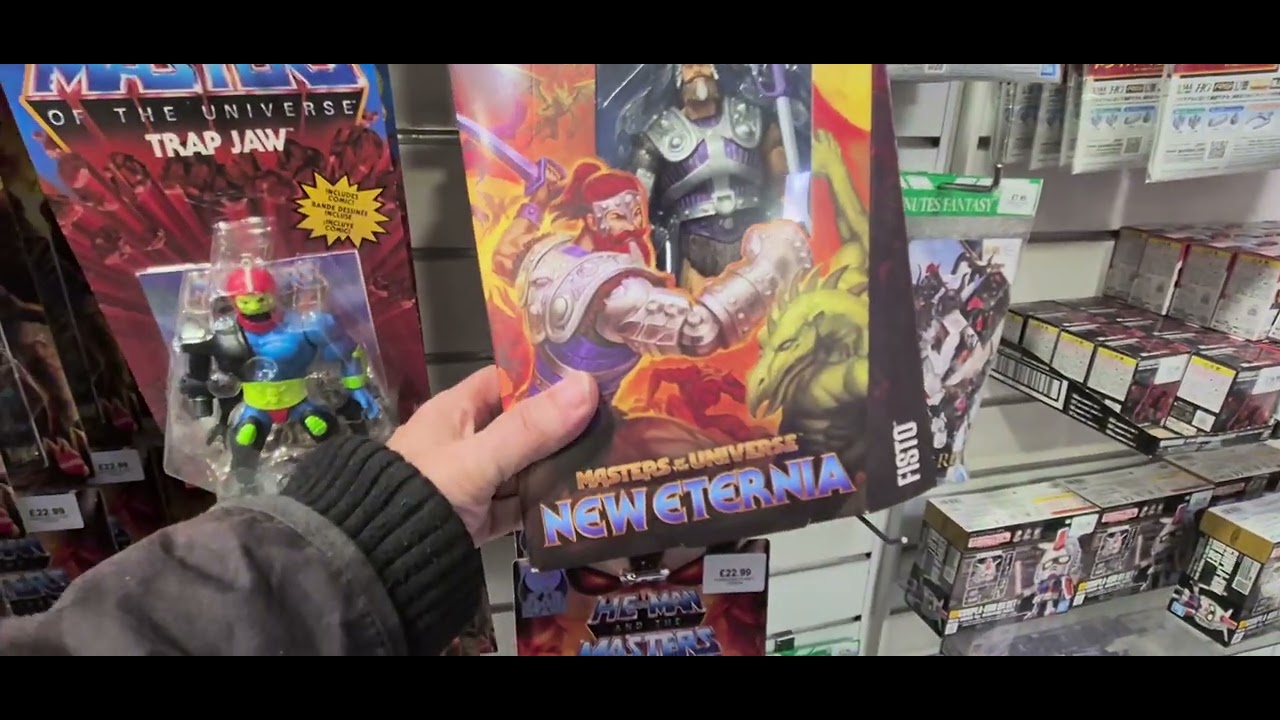 New Forbidden planet tour in London let's have a look at the toys
