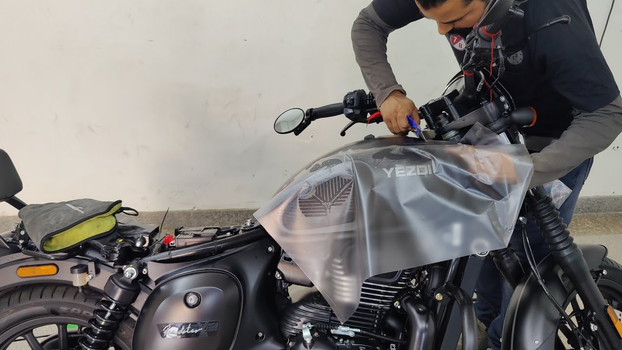 Yezdi Roadster Matt PPF Installation | Yezdi Modification @VwrapsSikar